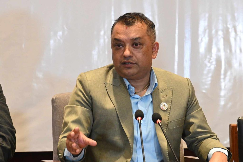 Gagan Thapa photo