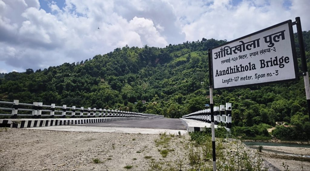 Aandhikhola motarable pul bheerkot-waling