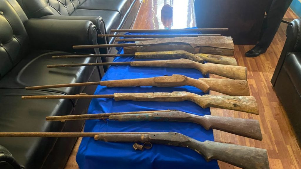 Seven muzzle-loading gun-like structures seized