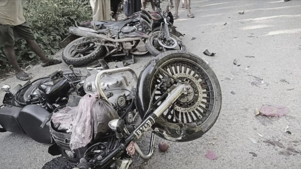 Two-Bikes-accident-chapakot