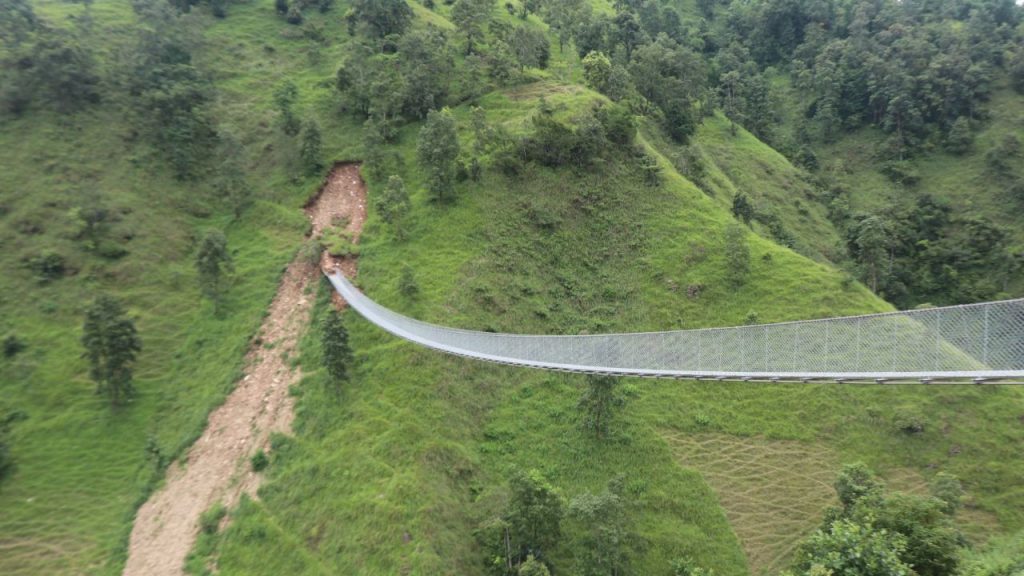 Landslide at the Charang-Dhovadi Khola Saundi suspension bridge